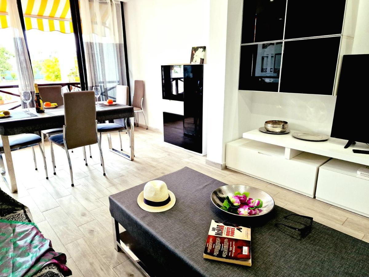 Luxury San Marino Apartment & Pool View Лос Кристианос Экстерьер фото