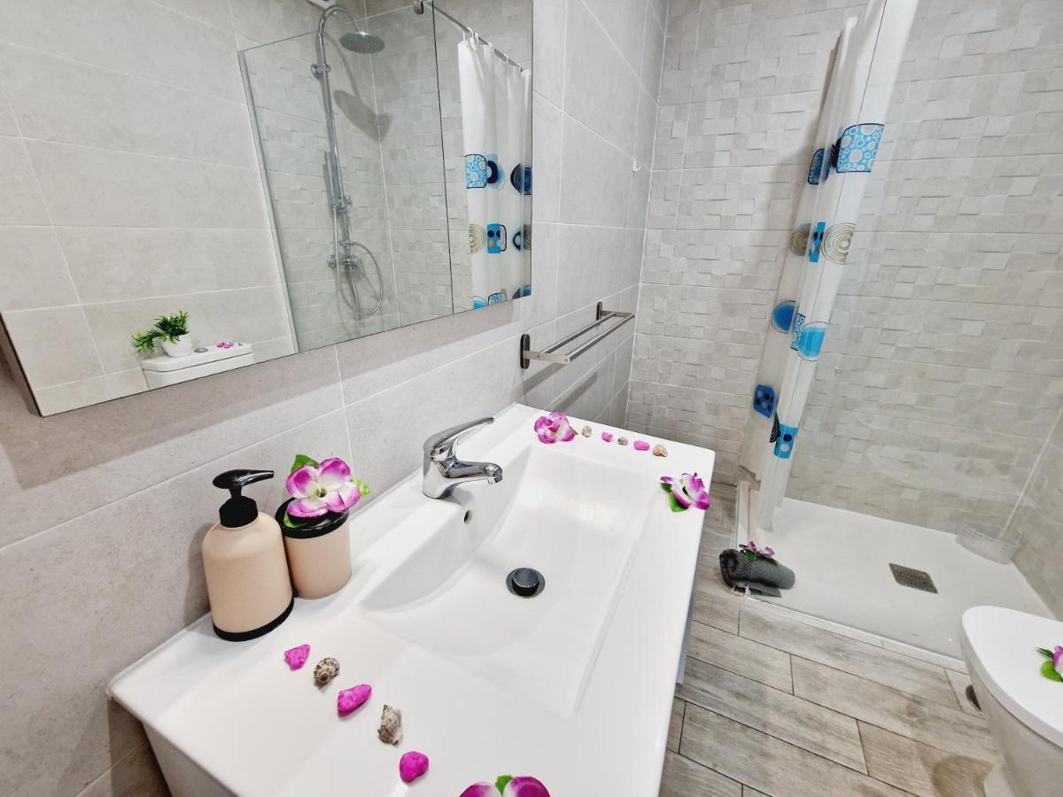 Luxury San Marino Apartment & Pool View Лос Кристианос Экстерьер фото