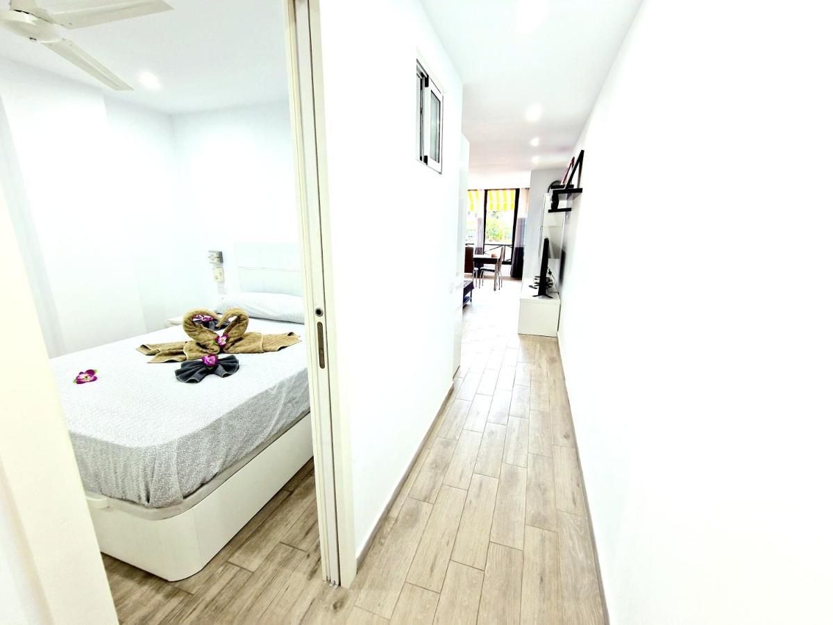 Luxury San Marino Apartment & Pool View Лос Кристианос Экстерьер фото